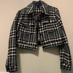 FOREVER 21 Black & White Blazer